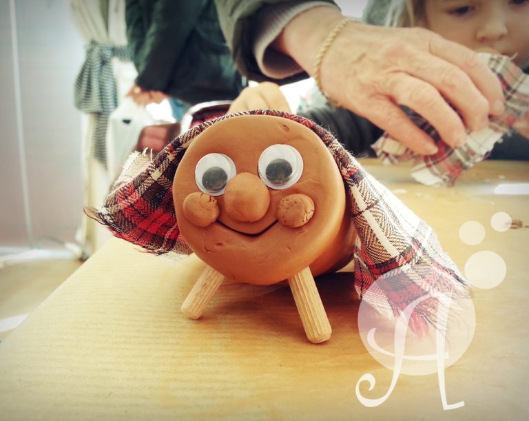 Taller mini tió de nadal