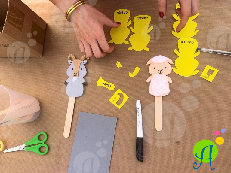 Taller de titelles de dit d'animals