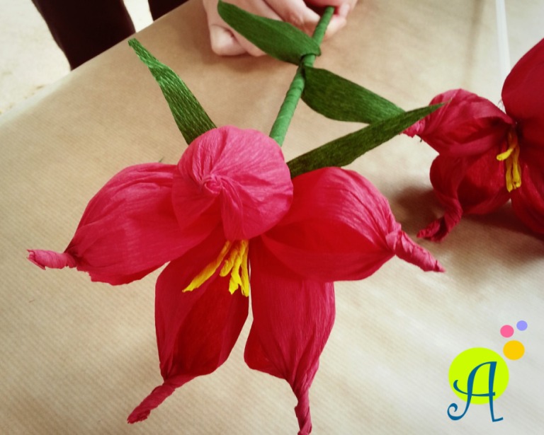 Taller infantil per fer flors de paper