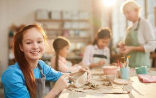 Ideas-de-talleres-de-plastica-para-hacer-en-los-colegios